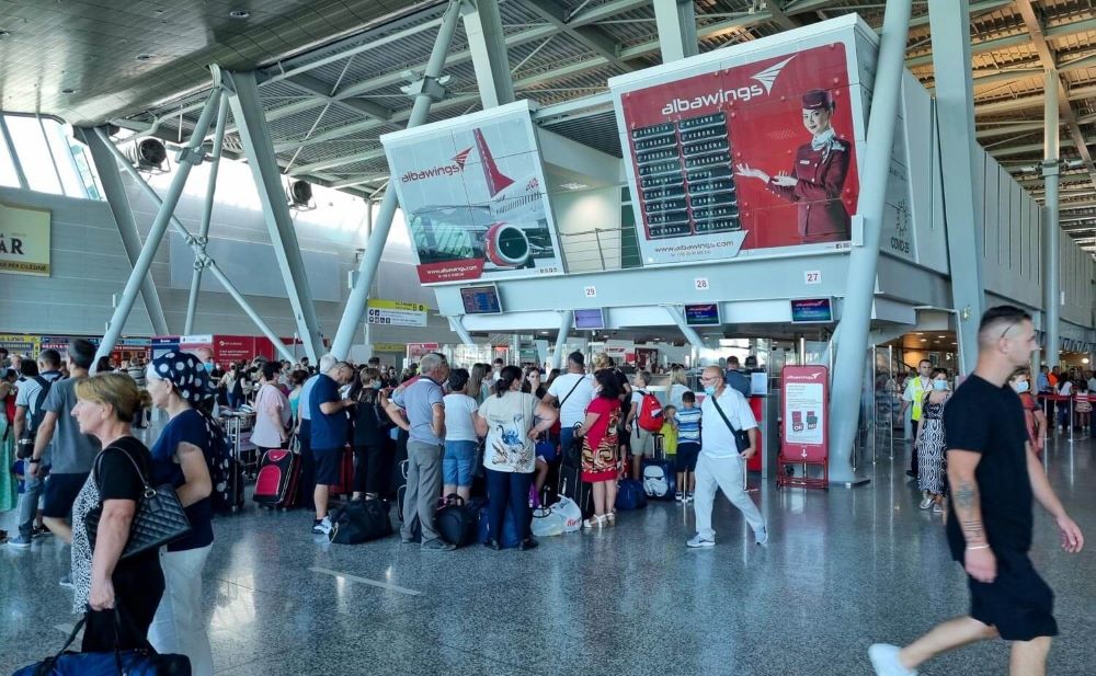 Te paret ne Europe per fluturimet, Ekspertet: Ndikojne ofertat e mira dhe cmimet